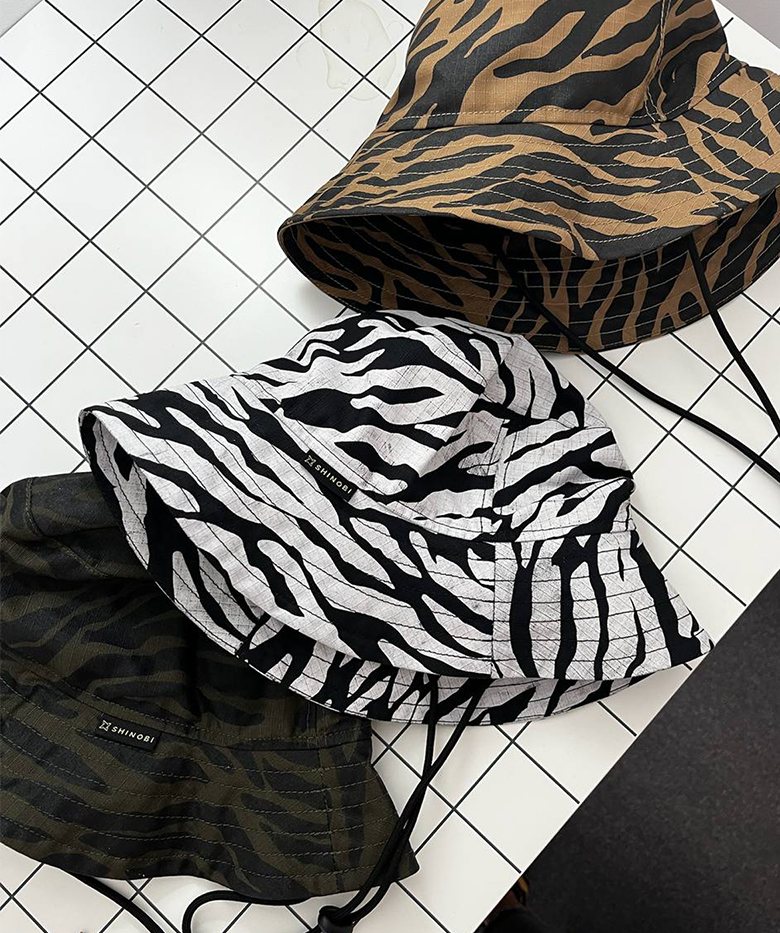 BUCKET HAT - B&W ZEBRA